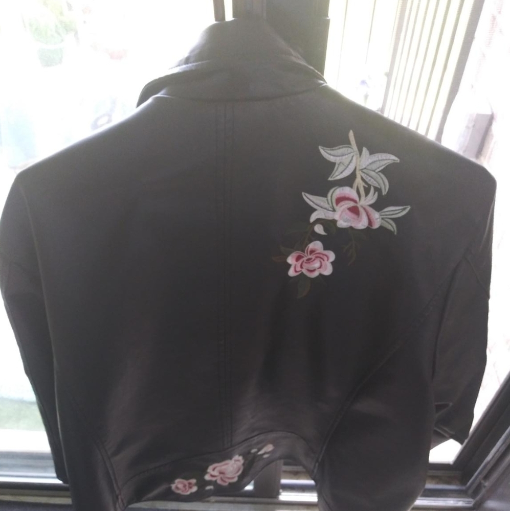 3x Floral leather genuine jacket!!✌